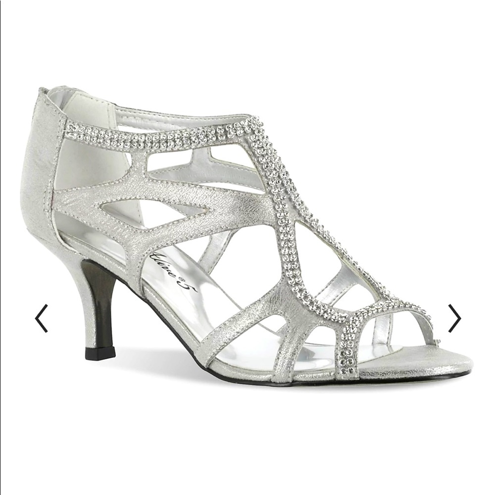 Easy Street Flattery Dress Heels - Silver